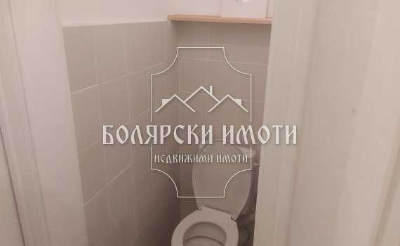 Дава се под наем Офис в Велико Търново, Център - 115 кв.м за 331.5 € - Снимка #10