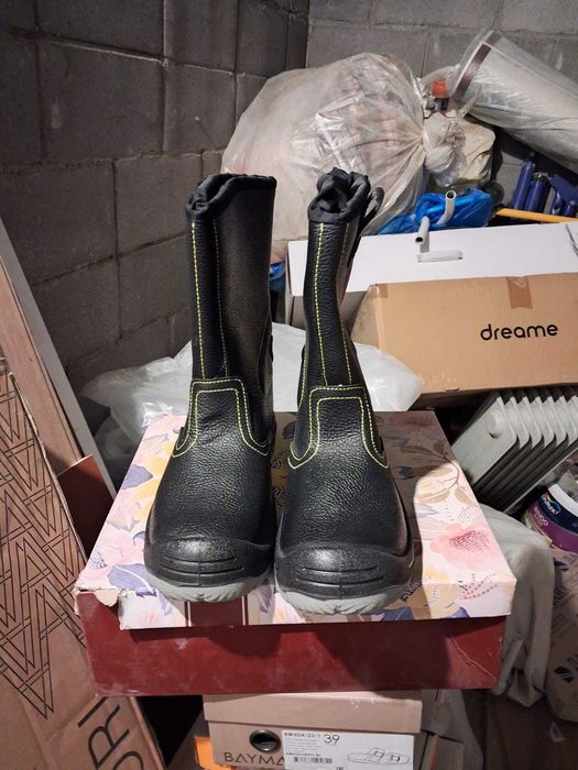 Продам спецобувь