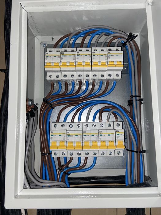 Электрик қызметі / Услуга электрика