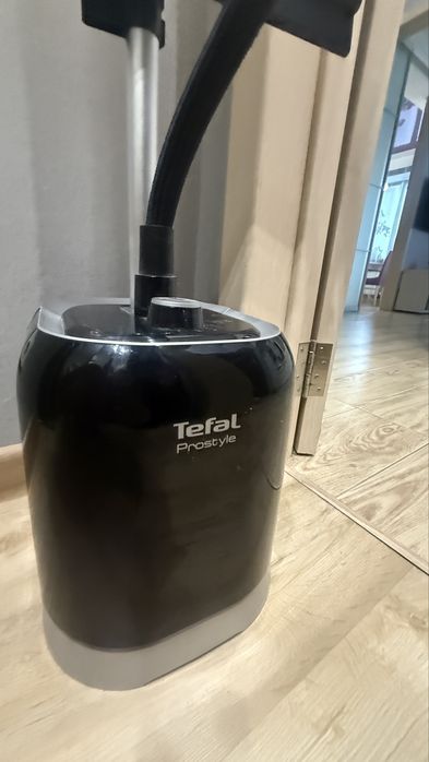Продам паровой утюг Tefal