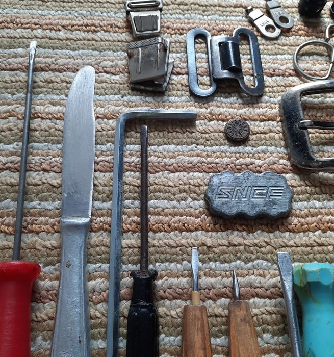 Лот за всеки по нещо - всичко за 6 лева !