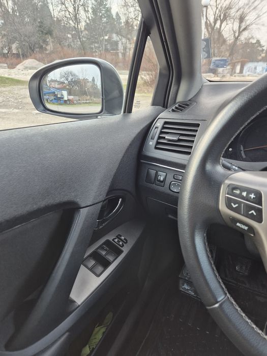 Тойота Avensis 2,2 D, 150 конски сили