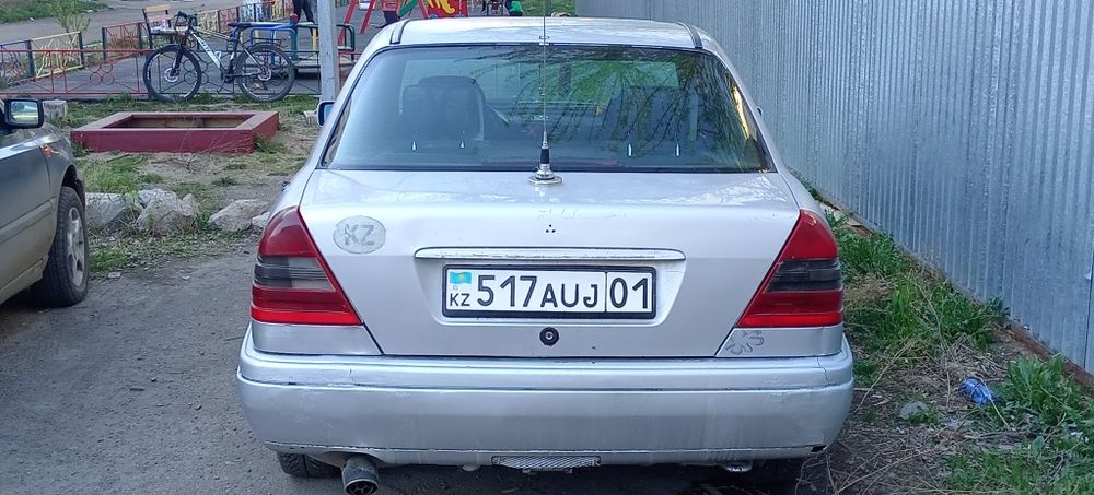 Мерседес 190 1.8 объем