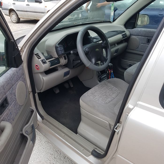 Ленд ровър на части бензин