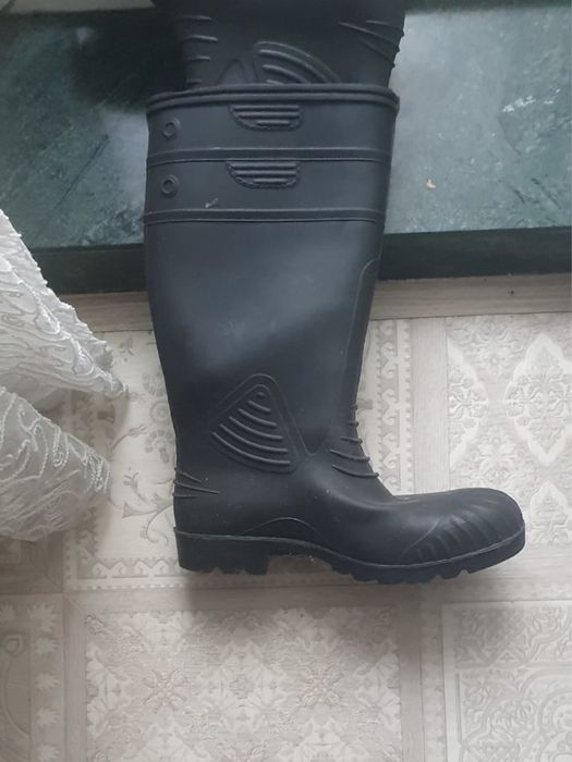 резиновые сапоги