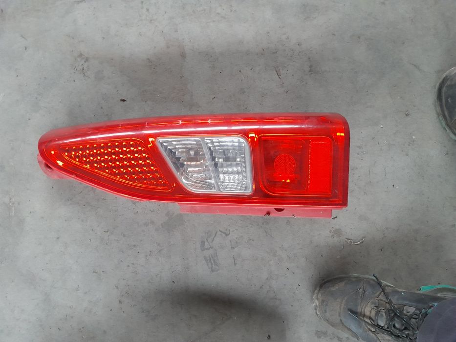 Stop drept Peugeot partner 2009