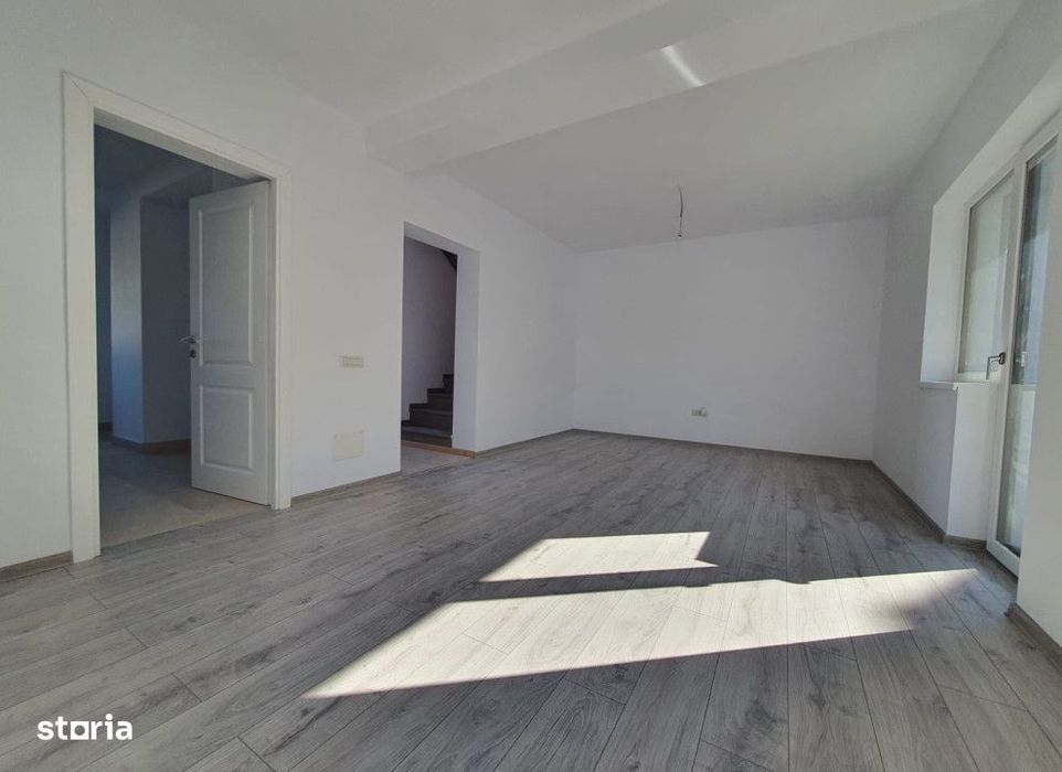Promotie:duplex 4 camere Bucium-Visani,strada principalaCod:155795