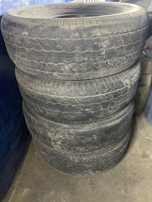 Продам покрышки комплект