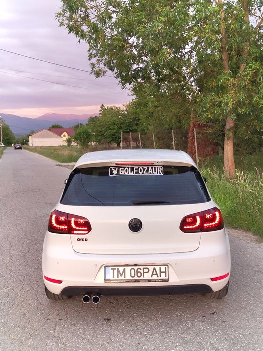 VOLKSWAGEN Golf 2011 — imagine 4