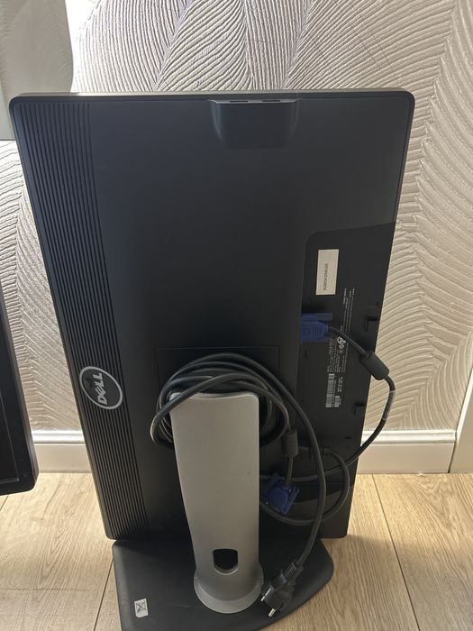 Мониторы DELL в хорошем состояний