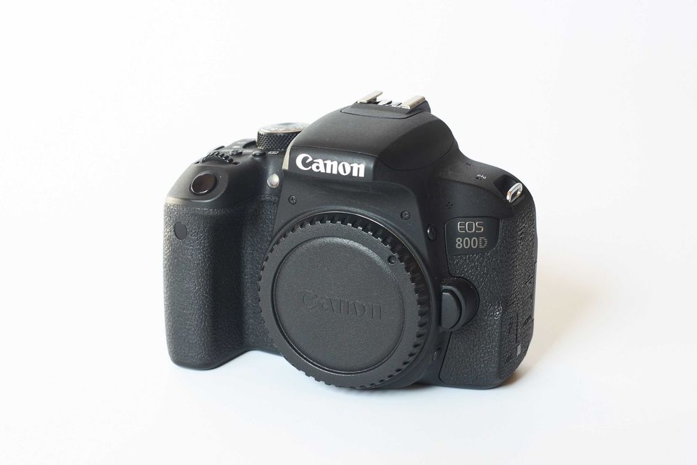 Canon EOS 800D + EF 50 mm 1.8