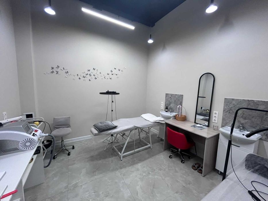 Сдается кушетка в салоне красоты