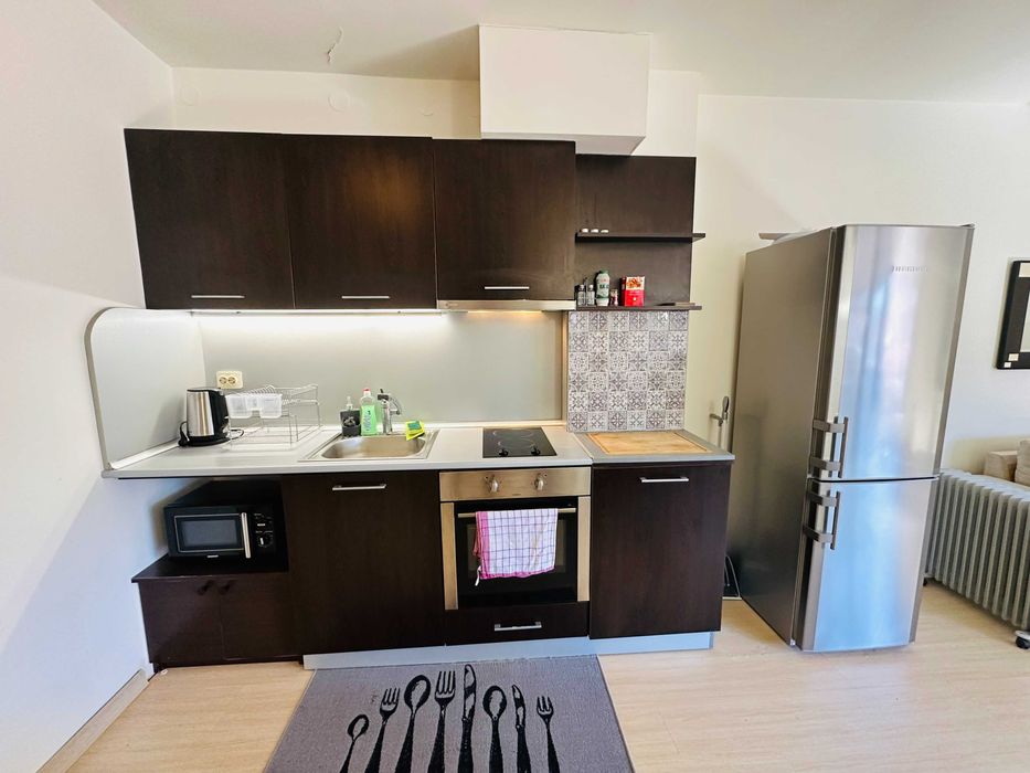 Дава се под наем Двустаен апартамент в Банско - 53 кв.м за 300 € - Снимка #1