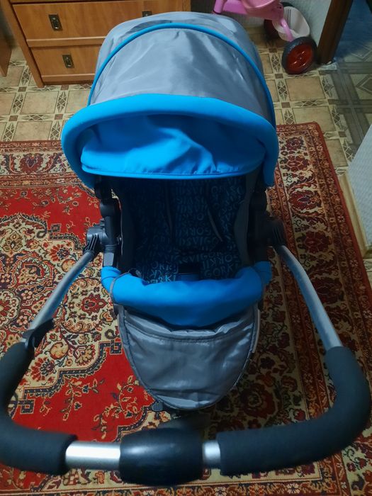 Продам детскую коляску