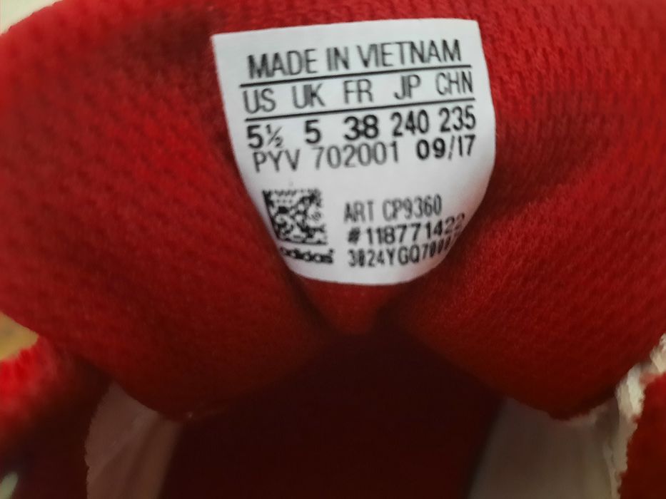 Adidasi Adidas matimea 38
