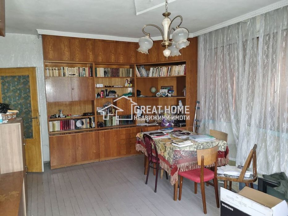 Продава се Четиристаен апартамент в Търговище, Център - 111 кв.м за 850 €/кв.м - Снимка #3