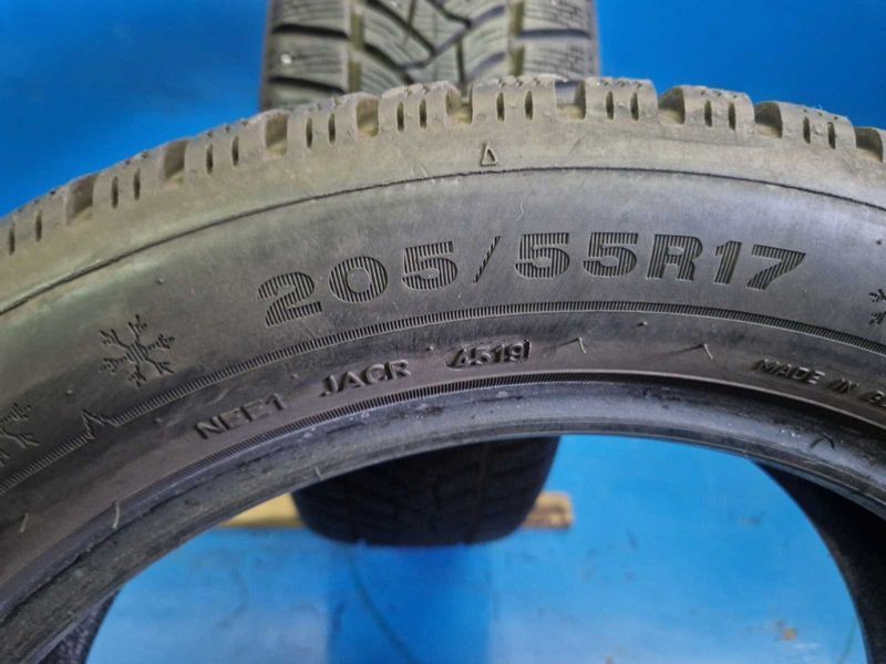 2 Dunlop R17 205/55
зимни гуми DOT4519