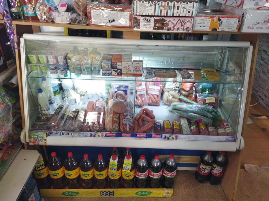 Продам витринный холодильник