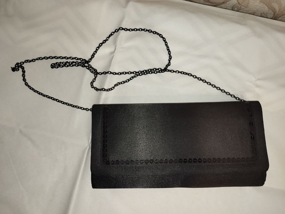 Клатч новый продам