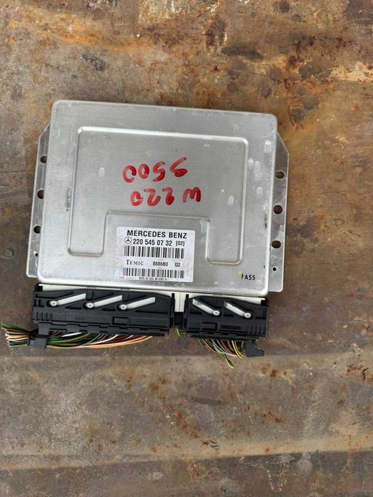 Модул въздушно окачване на Mercedes W220 S class