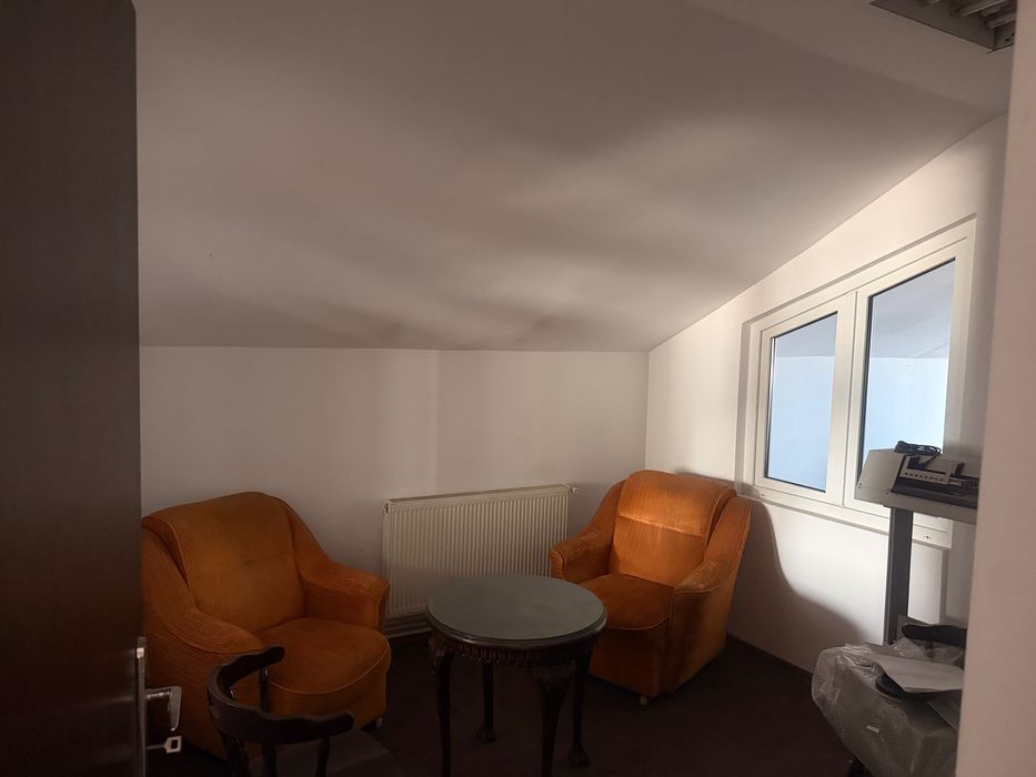 Inchiriez spatiu comercial,hala multifunctionala cu acces stradal 400mp,Bd ul Iuliu Maniu 117A,vizavi de Gyros Militari. 0762 630 620/0771 799 188