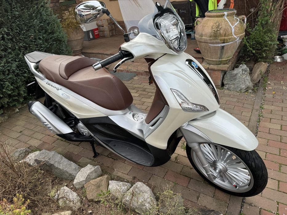 Scuter Piaggio Beverly  125i