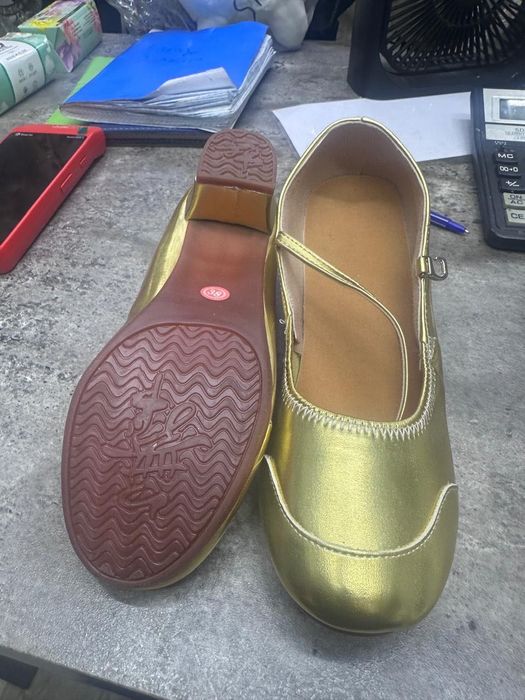 Танцевальные туфли 37р