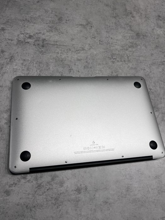MacBook air в хорошем состоянии 2011 г.