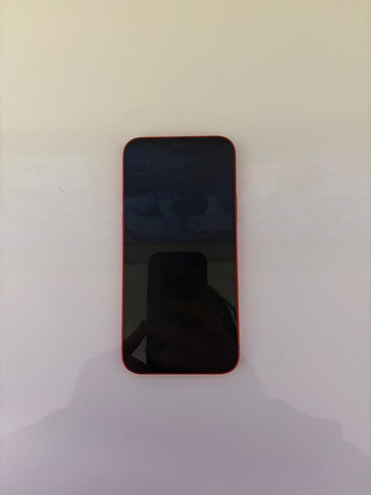 iPhone 12, в отлично състояние