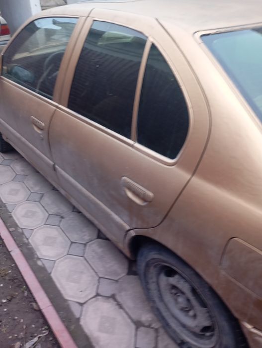 Продам нисан примера