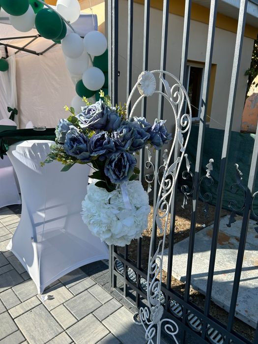 Inchiriem corturi pentru evenimente si aranjamente florale