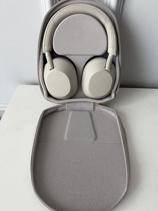 Наушники Sony XM5