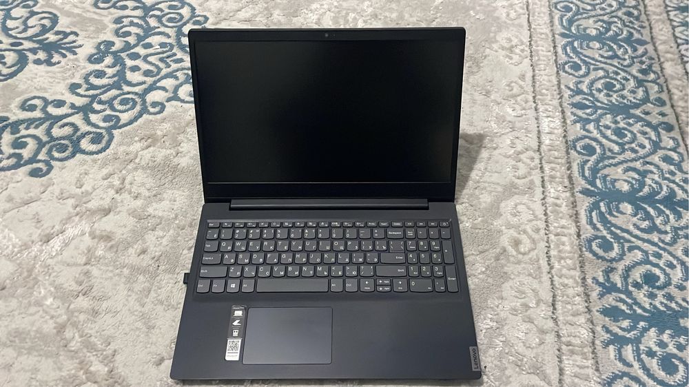 Ноутбук Lenovo продается