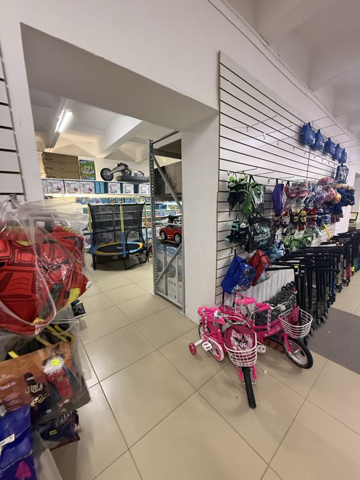 Детский магазин с помещением 1300 м²