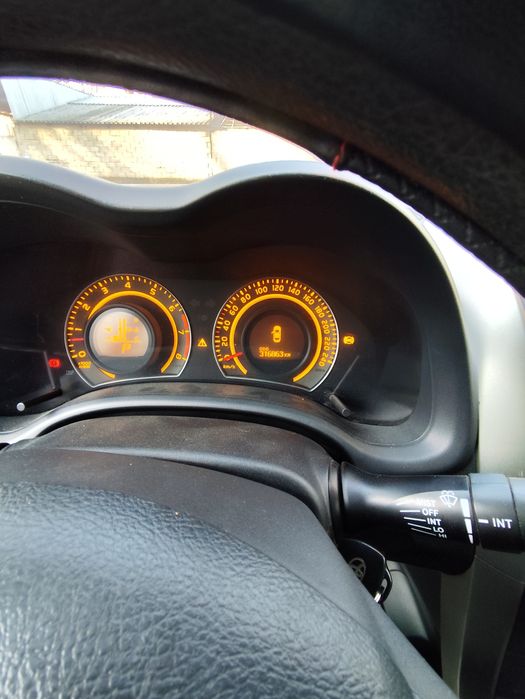 продам автомобильToyota corolla