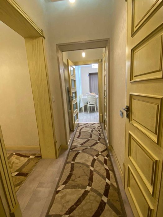 Квартира  метро Хамза Ул. Бунедкор 4/5/9 95 кв.м