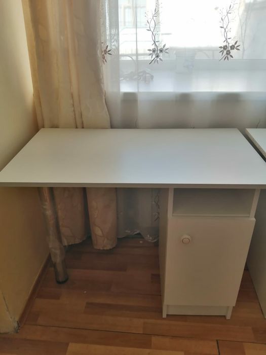 Продам новые столы для маникюра