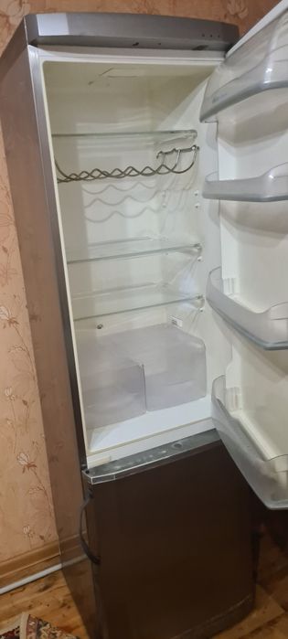 Продам Холодильник б/у