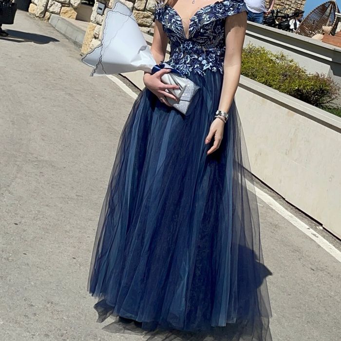 Продавам Бална Рокля