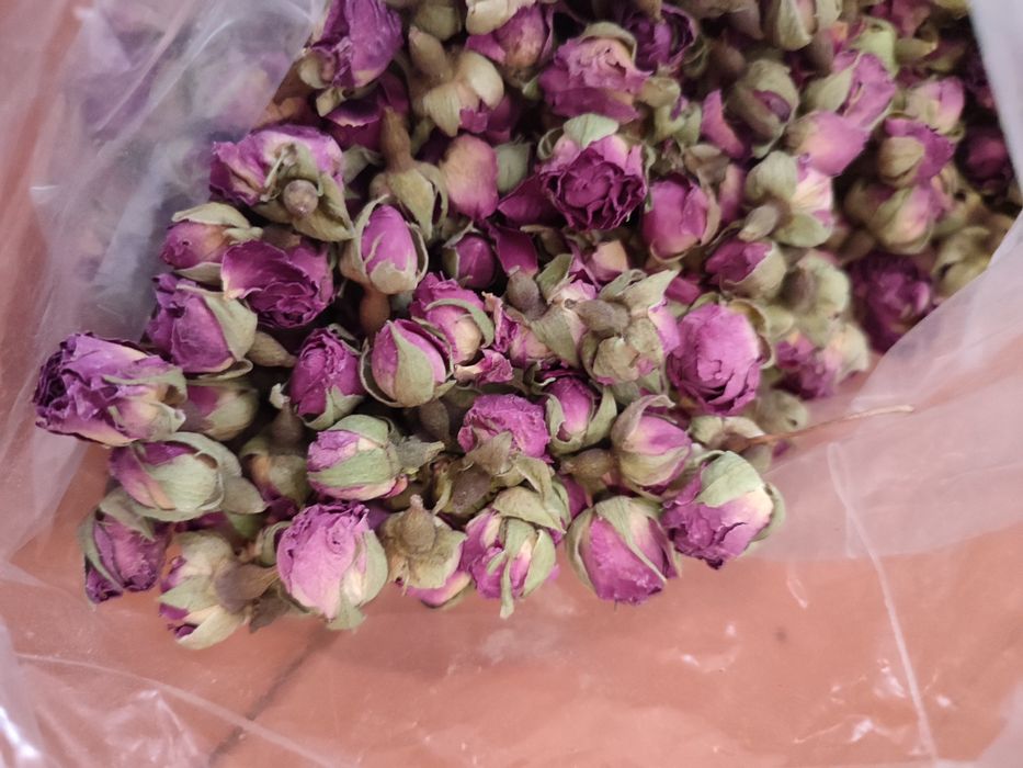 Роза чайная сухоцветы