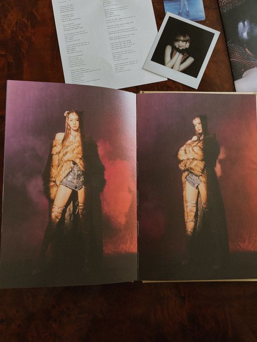 Альбом Lalisa/BLACKPINK