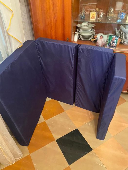 Медицинская кровать