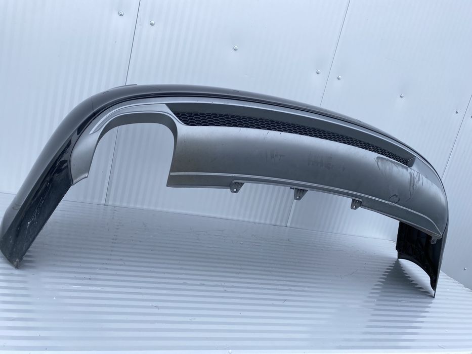 Bara spate Audi A4 B8  S-line breack cu senzori / cod culoare LZ9Y