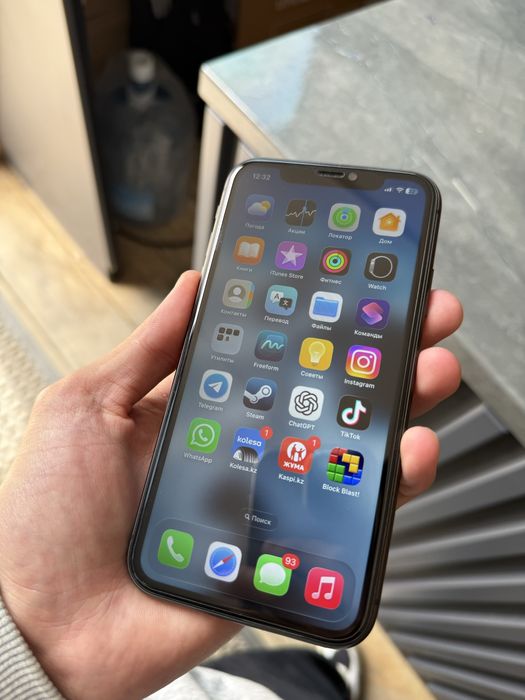 iPhone 11 (идеал)