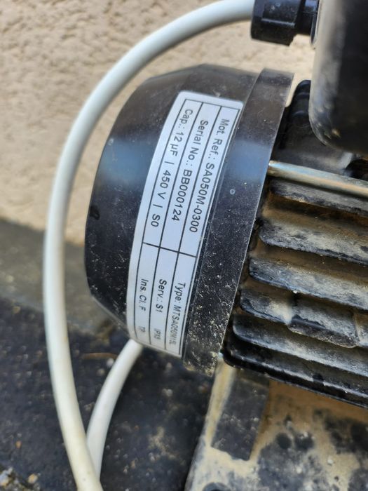 Pompa și  filtru cu nisip pentru  piscina mare îngropată