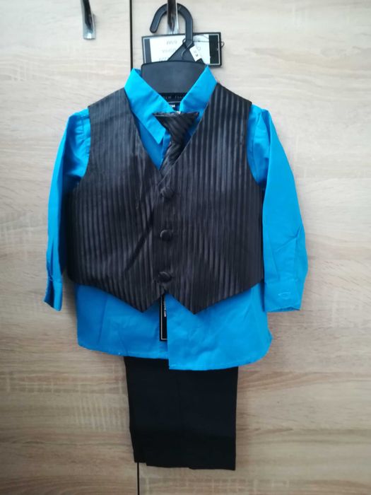 Costum bebe 12-18 luni
