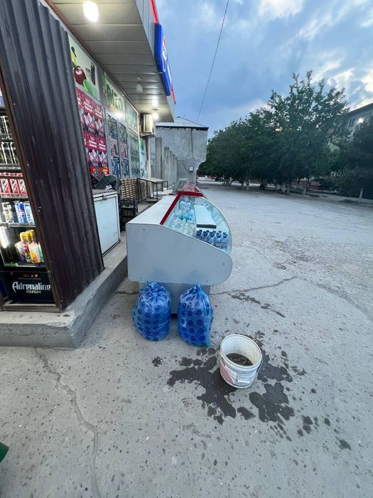 Vitrina xolodenik oziq ovqat magazin dokoni uchun