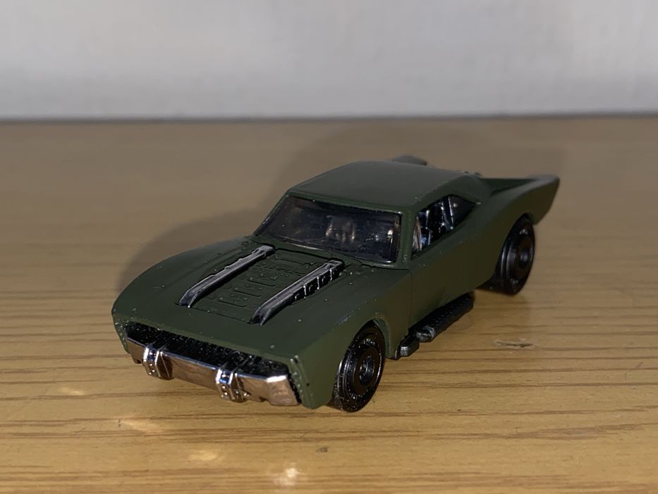 Bat mobile  hot wheels
