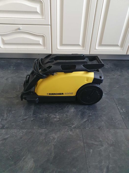 Aparat de spalat cu presiune Karcher 620M