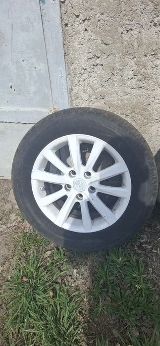 Комплект резины на дисках